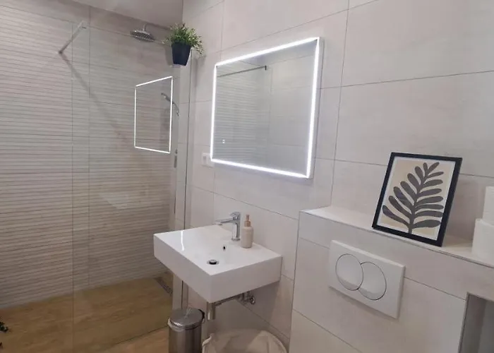 Zoya Del Mar * 普拉